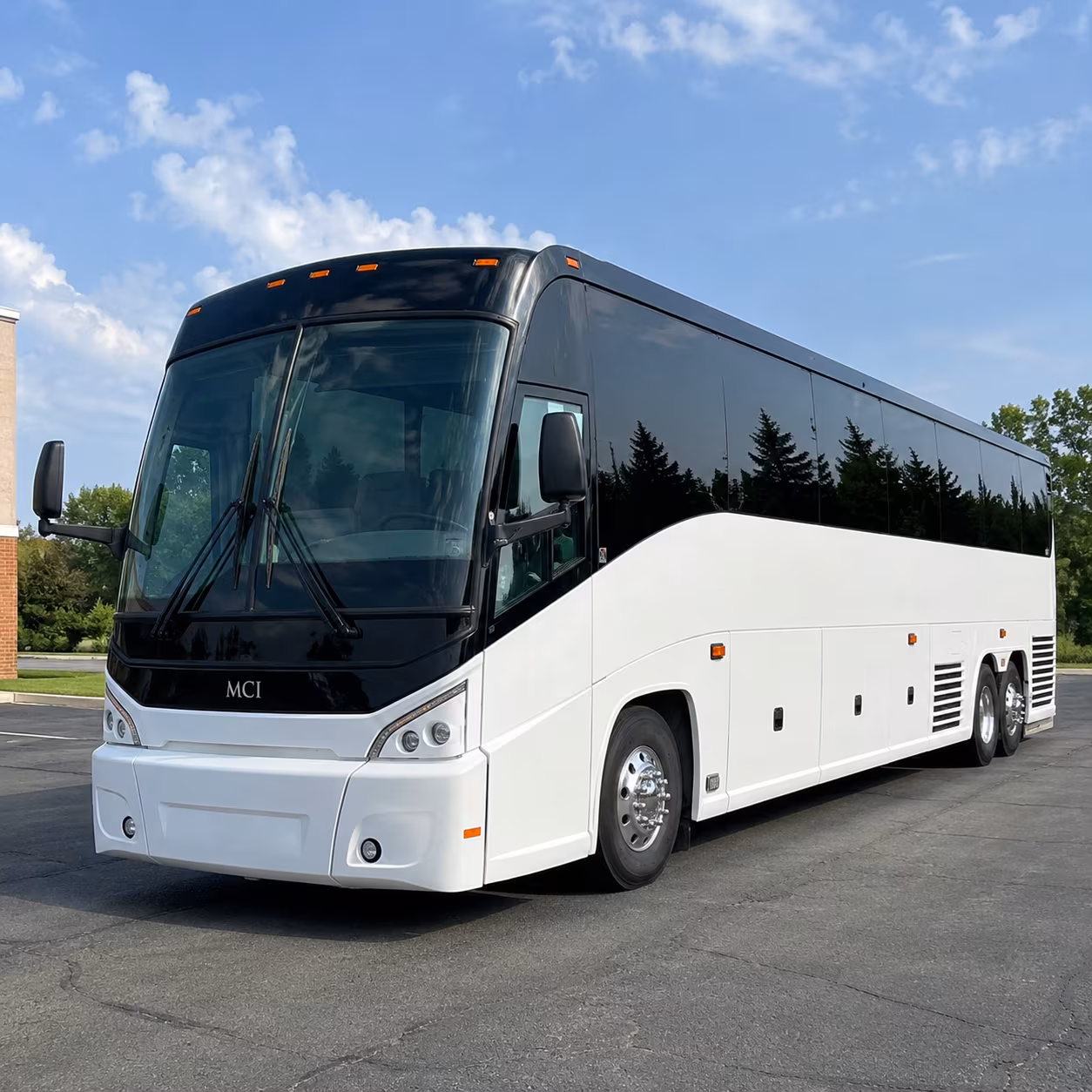 corporate shuttle buses to the safe credit union convention center and downtown sacramento